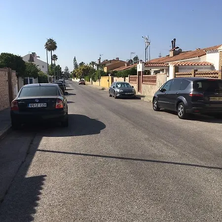 Calle Niza 公寓 托雷莫利诺斯
